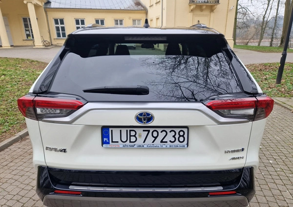 Toyota RAV4 cena 144900 przebieg: 79210, rok produkcji 2019 z Oborniki Śląskie małe 121